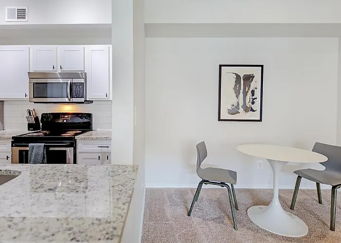 Landing Modern With Amazing Amenities * Fort Worth